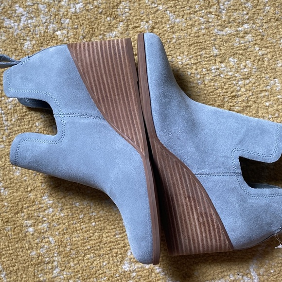 Toms Booties - Picture 7 of 7